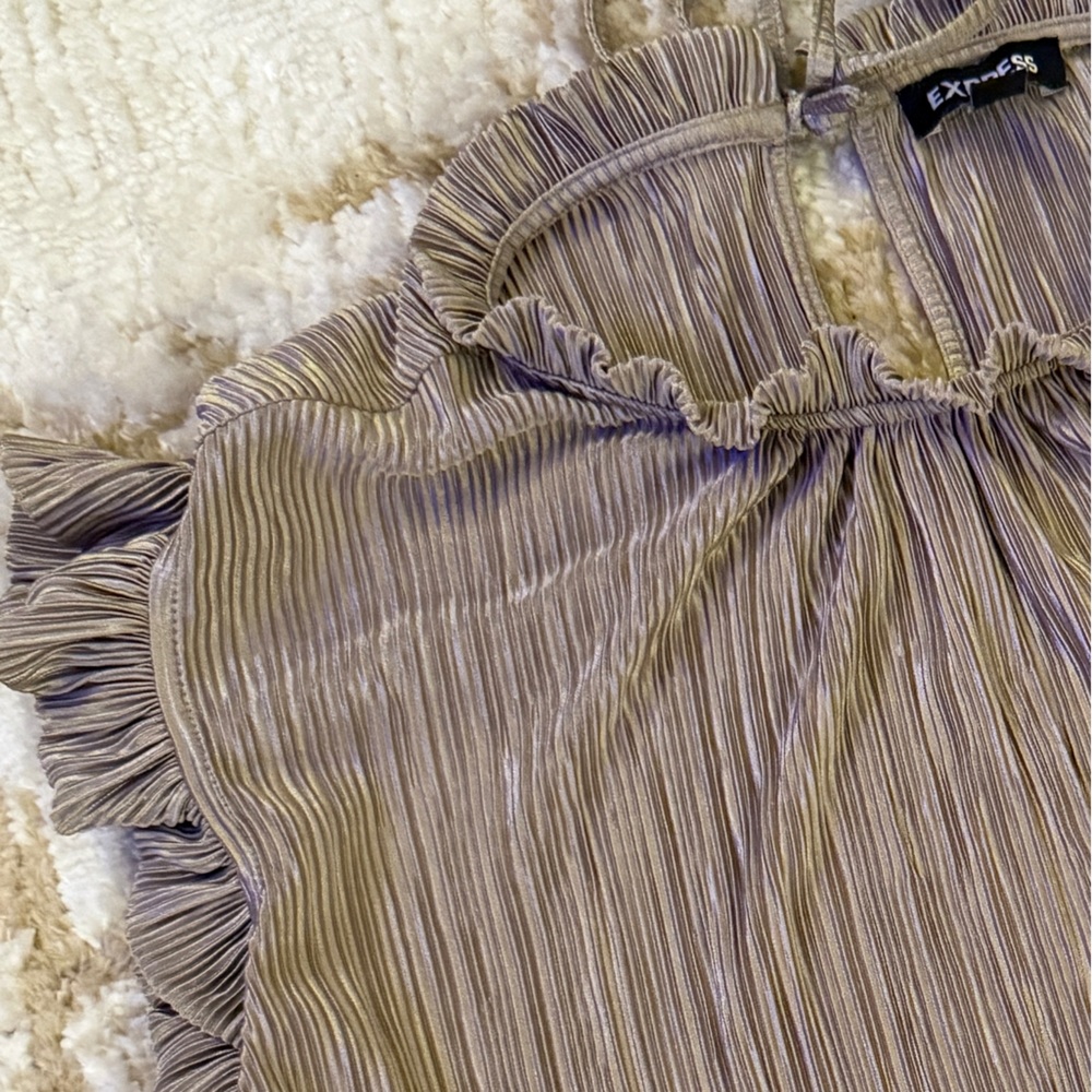 Express Sleeveless Ruffle Top - Picture 2 of 3